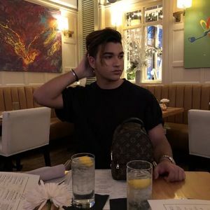 Meet your Posher, Anthony